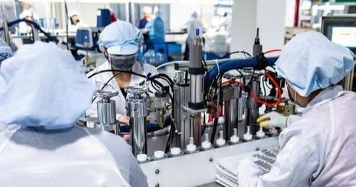 电子厂穿得严严实实,下班聊得热火朝天,辞职后就会彼此删掉对